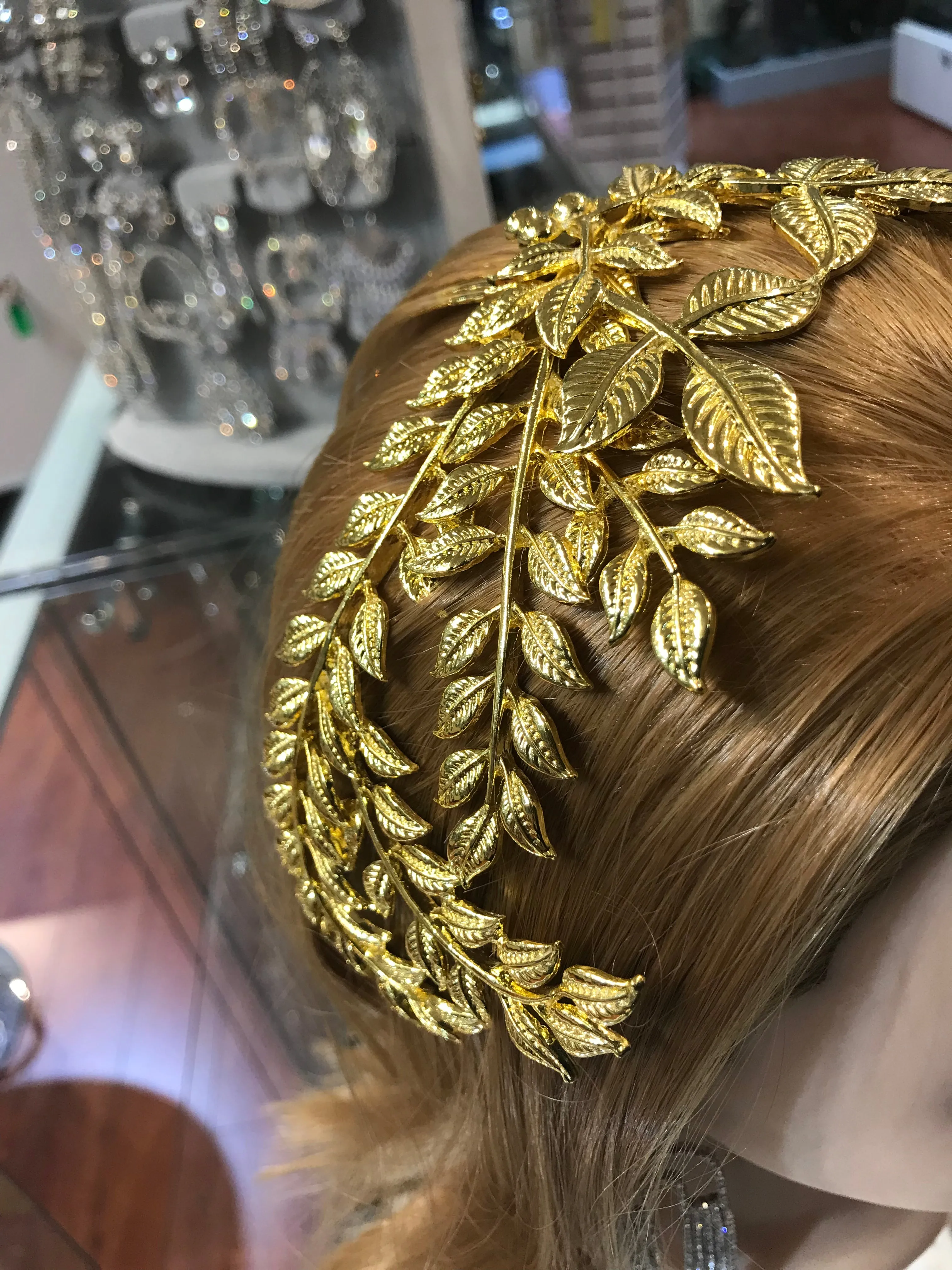 Gold head piece