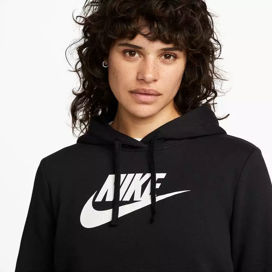 NIKE WOMEN'S SPORTSWEAR CLUB FLEECE BLACK LOGO PULLOVER HOODIE